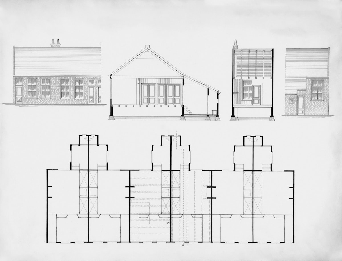 Plano de elevaciones y planta arquitectónica